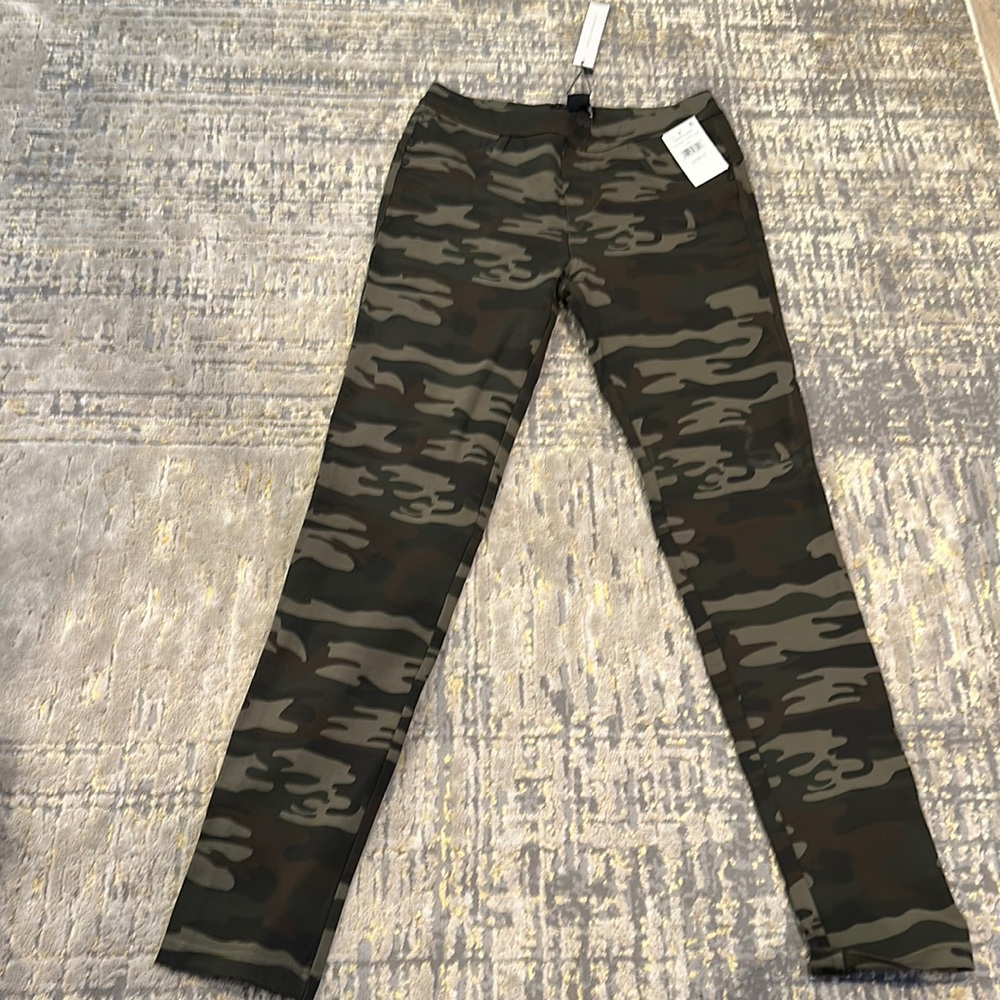 Camo leggings